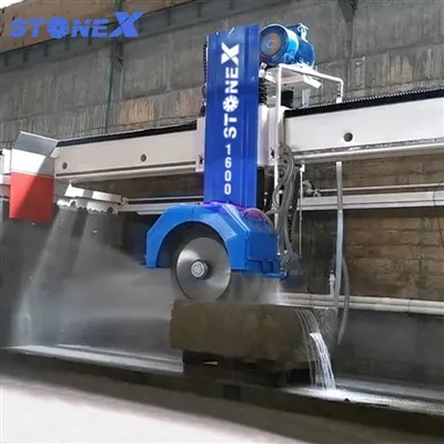 Akmens bloku vairāku asmeņu zāģis
